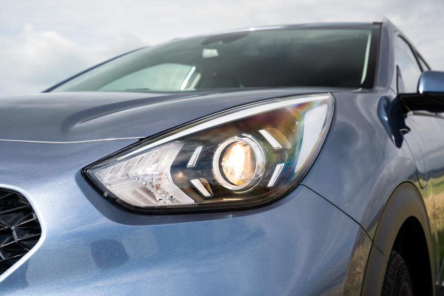 Детали экстерьера Kia Niro Plug-In Hybrid (DE) 2019 года  (UK) (фото 33 из 40)